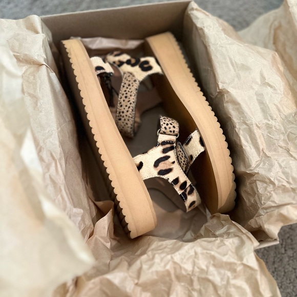 Made well The Maggie Sandal in Spotted Calf Hair - Picture 7 of 8